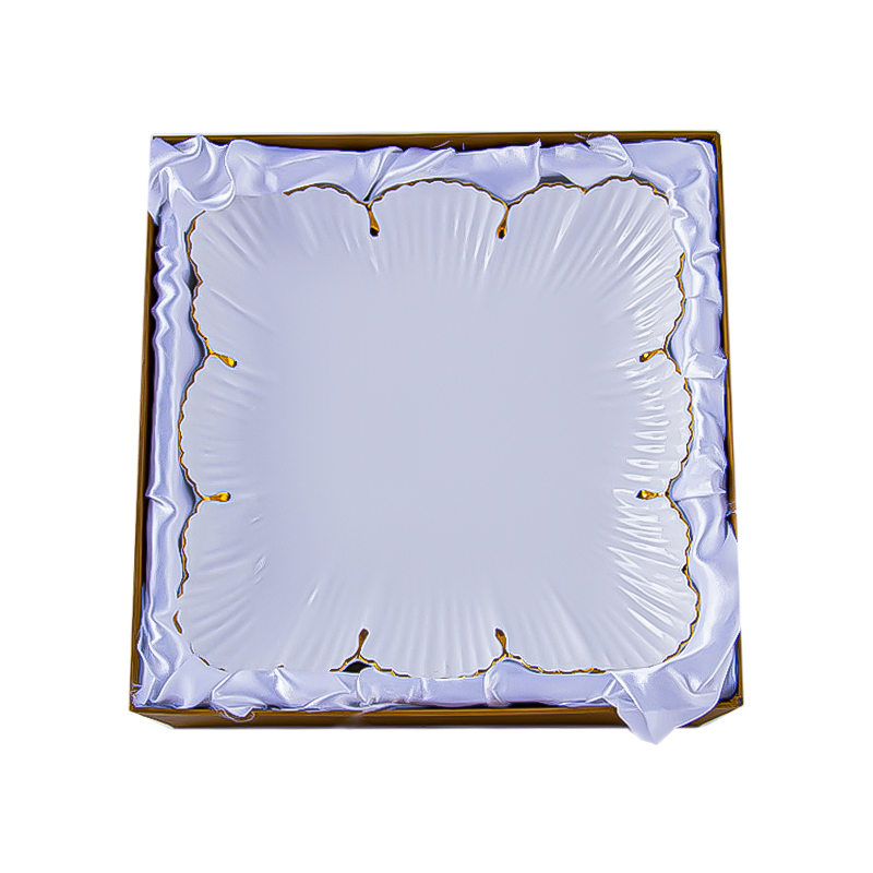 Կոնֆետի աման 09422 սպիտակ կերամիկա ոսկեգույն եզրագծով 9.5սմ 2