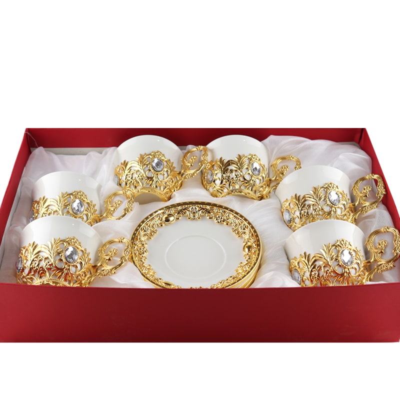 Թեյի բաժակ FR111 սպիտակ կերամիկա ոսկեգույն մելխիորից ծաղիկներով 6 հատ 2