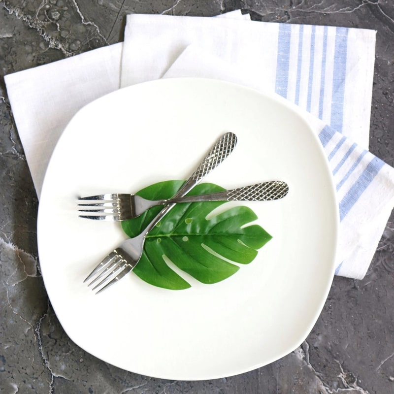 Քառակուսի ափսե Wilmax WL-991000/A Ilona սպիտակ ճենապակի 16.5x16.5սմ 2